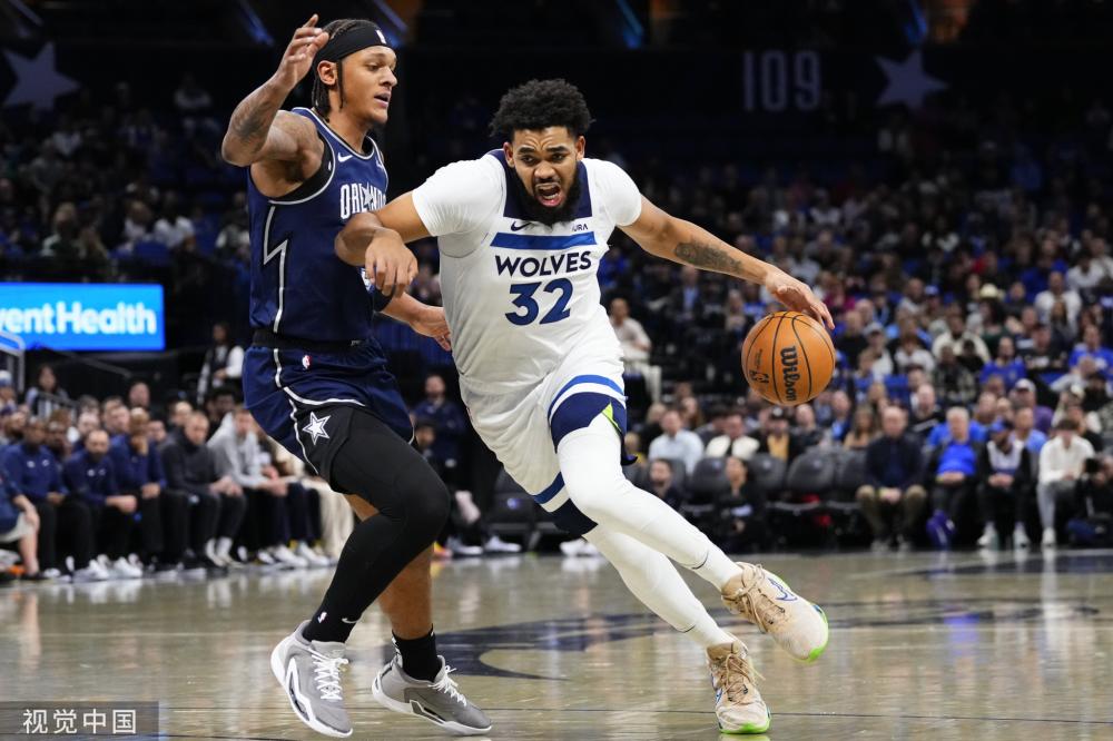 球场每个角 球场每个角