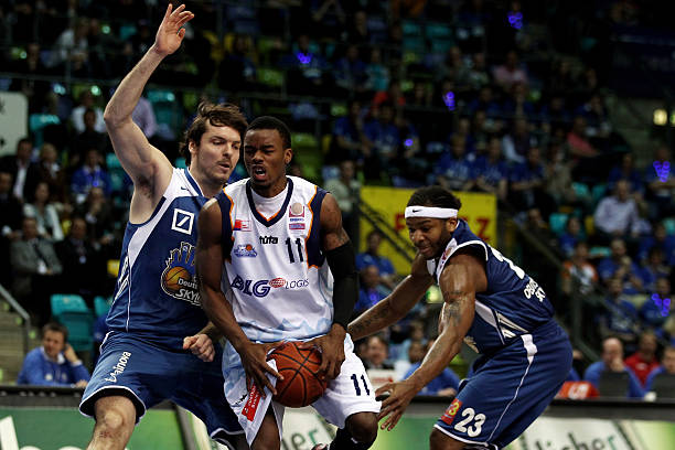 战中的较量 战中的较量