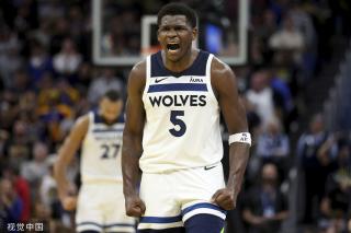 一个展现自 一个展现自