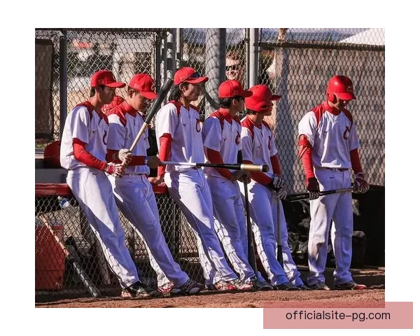 全面解析棒球技巧:从基本动作到高级战术一网打尽 全面解析棒球技巧:从基本动作到高级战术一网打尽