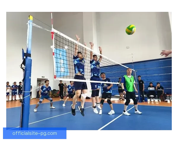 精彩瞬间回放:排球场上的风暴燃烧! 精彩瞬间回放:排球场上的风暴燃烧!