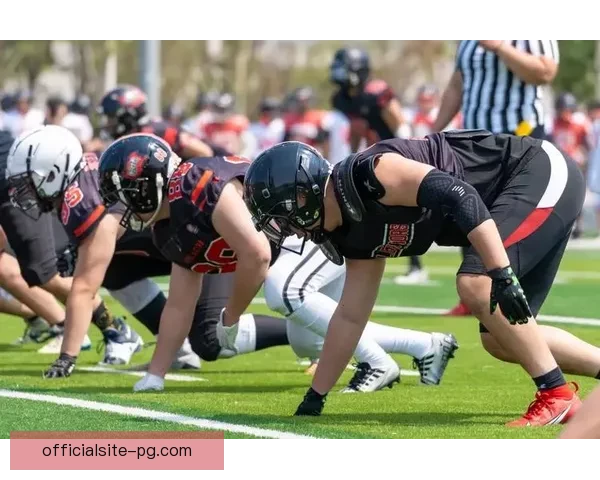 精彩回放集锦：激烈橄榄球对决再次掀起热潮