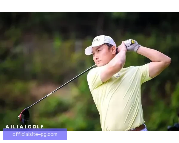 高尔夫赛事回放：挑战巅峰，再现精彩